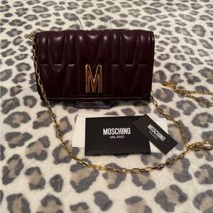 New with out tag Moschino Quilted Crossbody Bag in Deep Wine with Gold Hardware